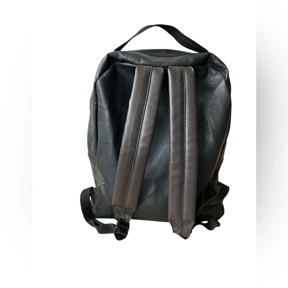 Bugle Boy black vintage vegan leather backpack good pre-owned condition